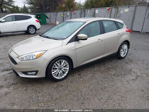 1FADP3N26HL207100 2017 FORD FOCUS - Image 2