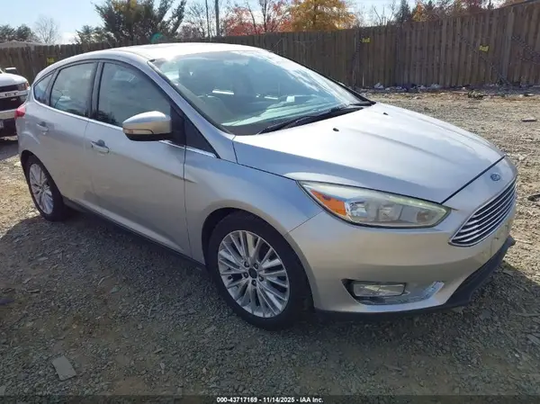 1FADP3N26HL207128 2017 FORD FOCUS - Image 1