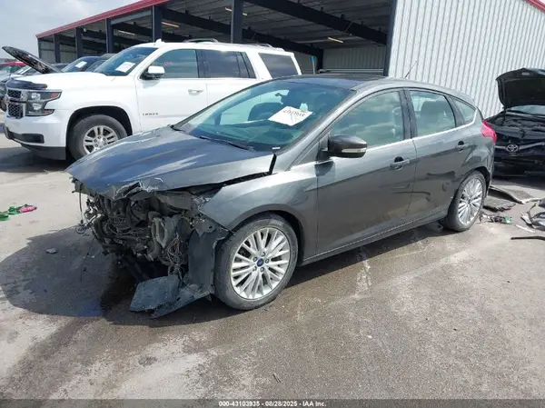 1FADP3N26HL268186 2017 FORD FOCUS - Image 2