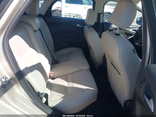 1FADP3N26HL287532 2017 FORD FOCUS - Image 8