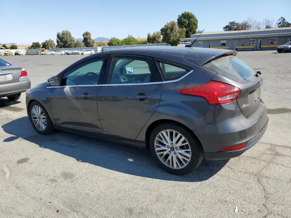 1FADP3N26HL287711 2017 FORD FOCUS - Image 2