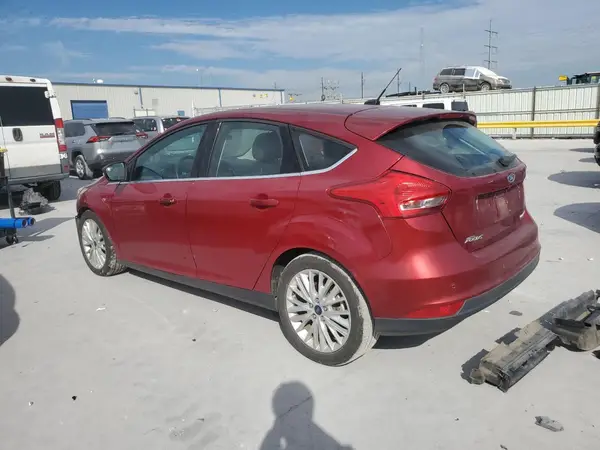 1FADP3N26HL294285 2017 FORD FOCUS - Image 2
