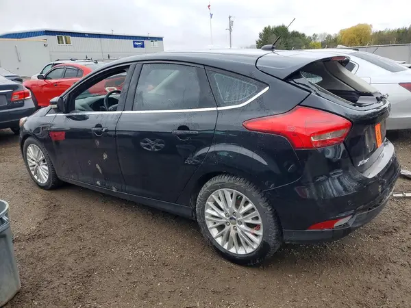 1FADP3N26HL334770 2017 FORD FOCUS - Image 2