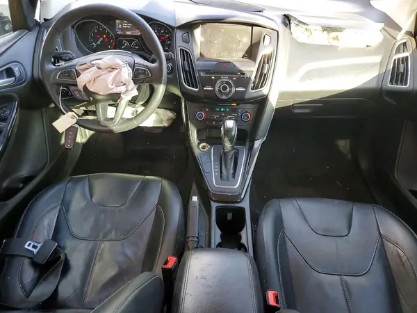 1FADP3N26JL249675 2018 FORD FOCUS - Image 8