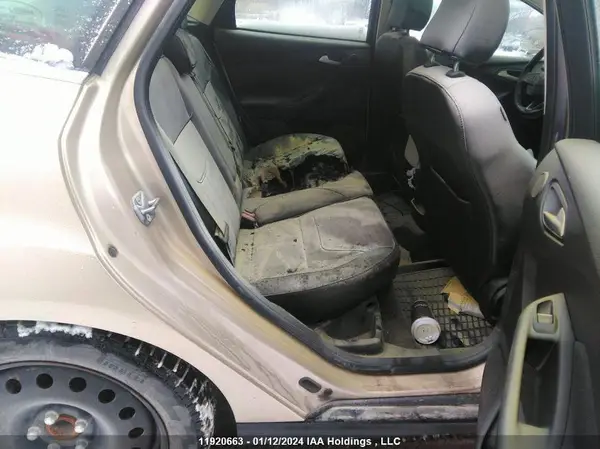 1FADP3N26JL262670 2018 FORD FOCUS - Image 8