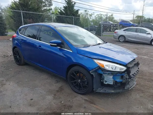 1FADP3N26JL325931 2018 FORD FOCUS - Image 1