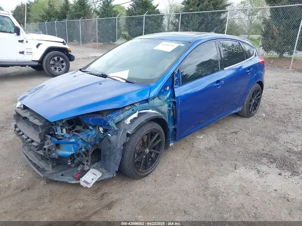 1FADP3N26JL325931 2018 FORD FOCUS - Image 2