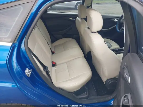 1FADP3N26JL325931 2018 FORD FOCUS - Image 8