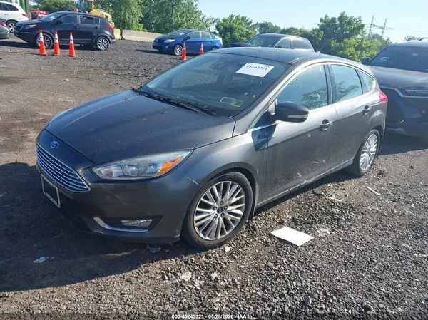 1FADP3N27GL200767 2016 FORD FOCUS - Image 2