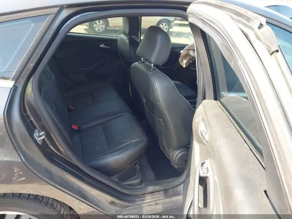 1FADP3N27GL323825 2016 FORD FOCUS - Image 8