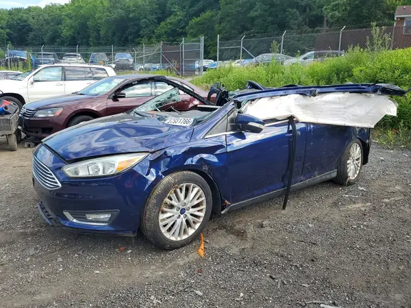 1FADP3N27HL202777 2017 FORD FOCUS - Image 1