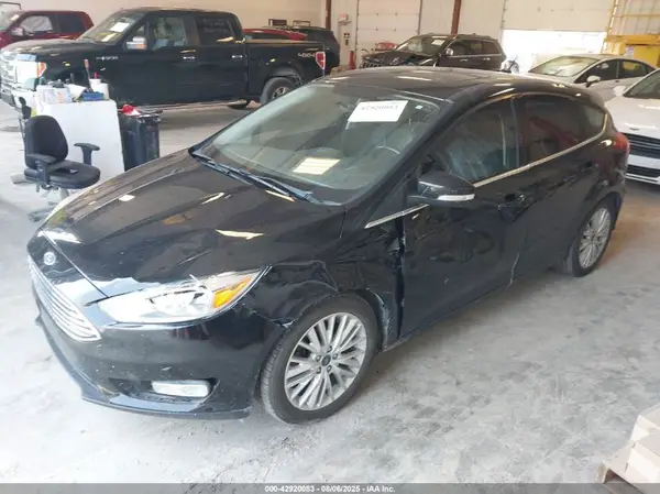 1FADP3N27HL242650 2017 FORD FOCUS - Image 2