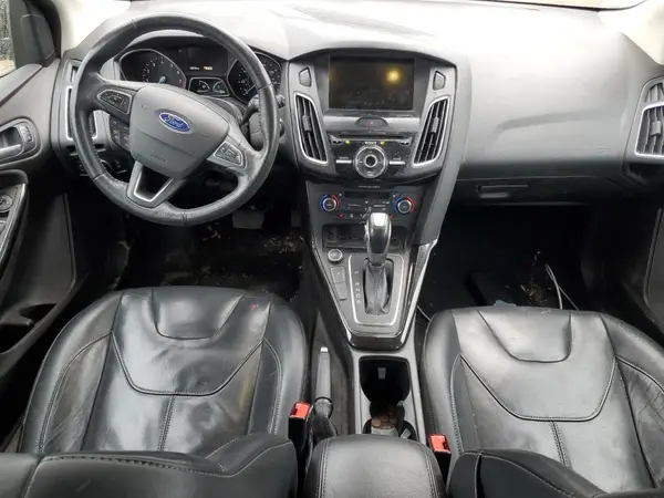 1FADP3N27HL256967 2017 FORD FOCUS - Image 8