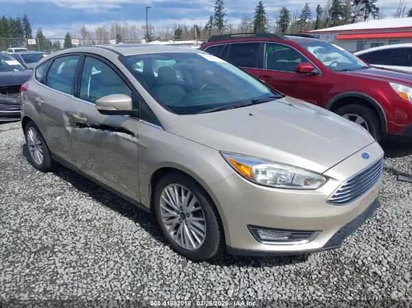 1FADP3N27HL264843 2017 FORD FOCUS - Image 1