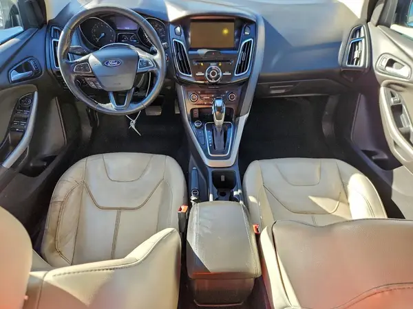1FADP3N27HL268181 2017 FORD FOCUS - Image 8