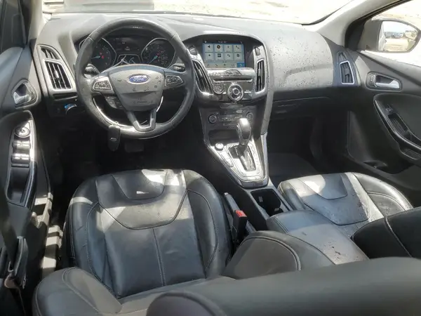 1FADP3N27HL272683 2017 FORD FOCUS - Image 8
