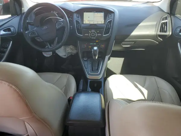 1FADP3N27HL287555 2017 FORD FOCUS - Image 8