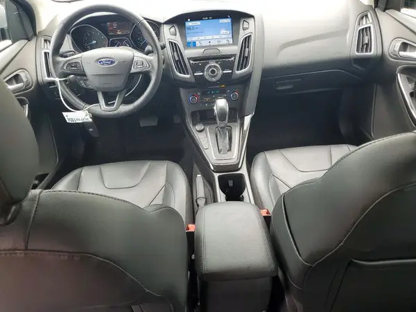 1FADP3N27HL307108 2017 FORD FOCUS - Image 8