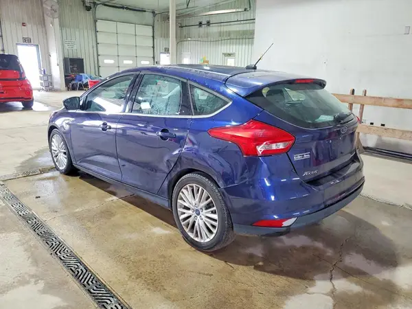 1FADP3N27HL326824 2017 FORD FOCUS - Image 2