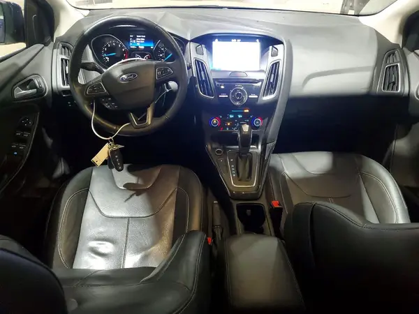 1FADP3N27HL326824 2017 FORD FOCUS - Image 8
