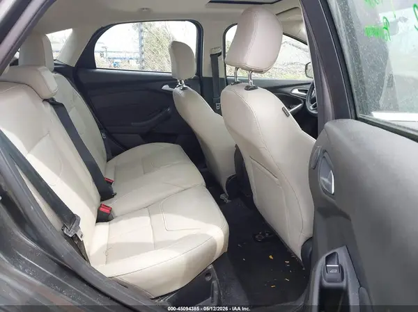 1FADP3N27HL333935 2017 FORD FOCUS - Image 8
