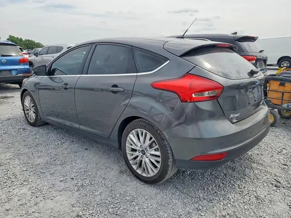 1FADP3N27JL209203 2018 FORD FOCUS - Image 2