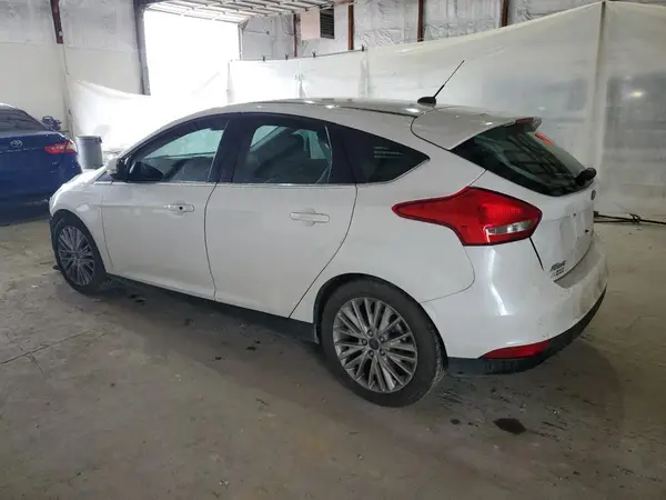 1FADP3N27JL214448 2018 FORD FOCUS - Image 2
