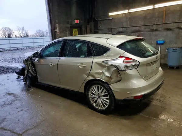 1FADP3N27JL232609 2018 FORD FOCUS - Image 2