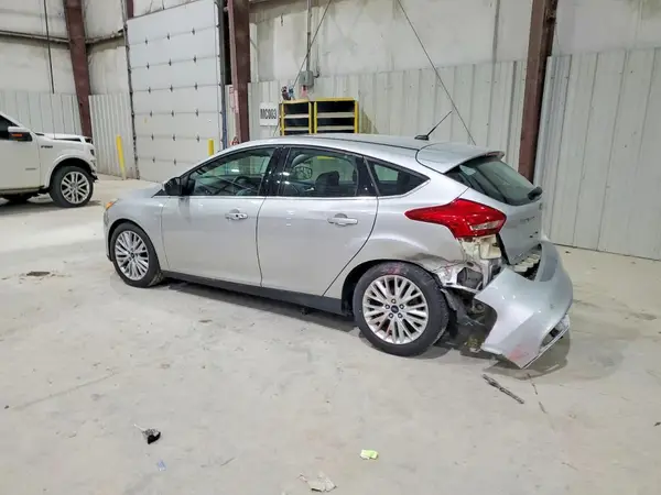 1FADP3N27JL232853 2018 FORD FOCUS - Image 2