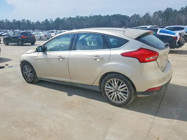 1FADP3N27JL237907 2018 FORD FOCUS - Image 2