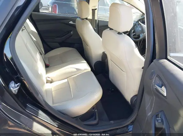 1FADP3N27JL273192 2018 FORD FOCUS - Image 8