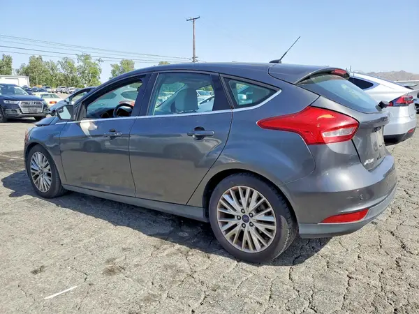 1FADP3N27JL283303 2018 FORD FOCUS - Image 2