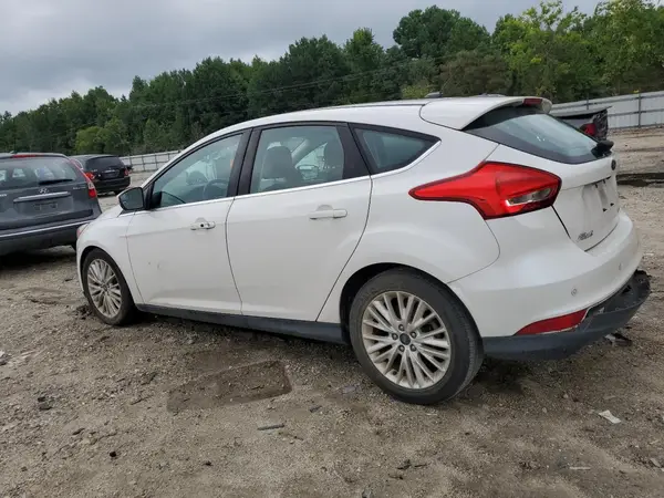 1FADP3N27JL290820 2018 FORD FOCUS - Image 2