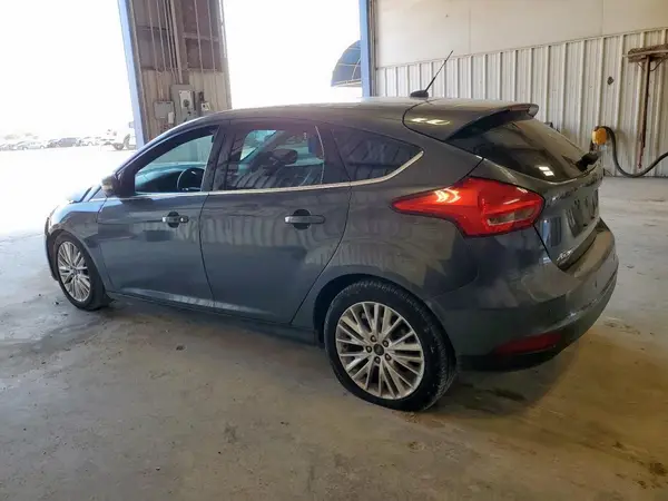 1FADP3N27JL314260 2018 FORD FOCUS - Image 2