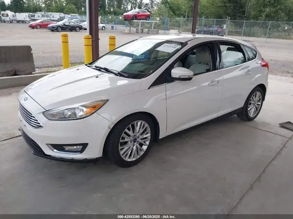 1FADP3N27JL314856 2018 FORD FOCUS - Image 2