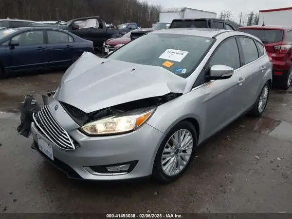 1FADP3N27JL316865 2018 FORD FOCUS - Image 2