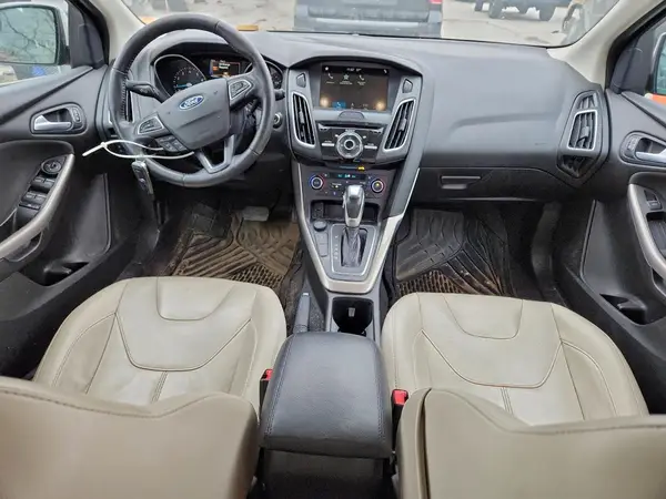 1FADP3N27JL326005 2018 FORD FOCUS - Image 8