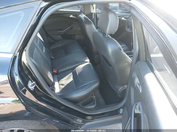 1FADP3N28GL203371 2016 FORD FOCUS - Image 8