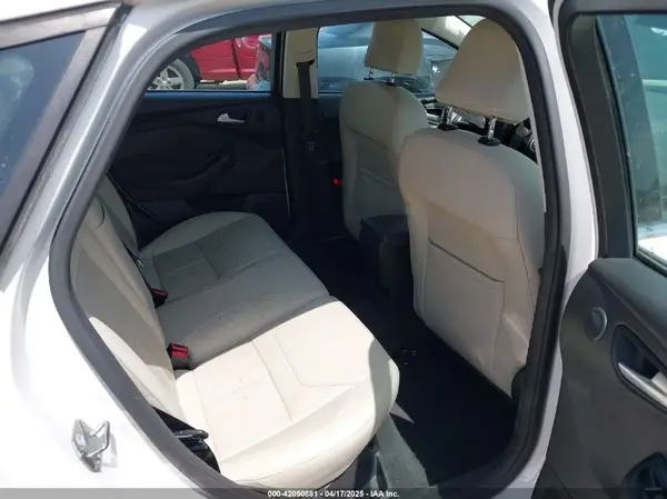 1FADP3N28GL222941 2016 FORD FOCUS - Image 8