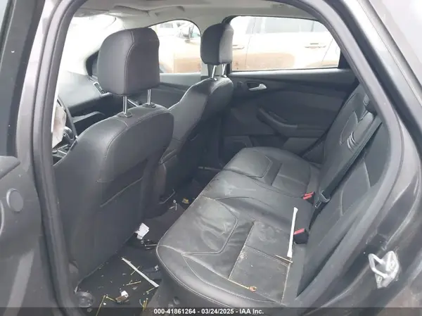 1FADP3N28GL252005 2016 FORD FOCUS - Image 8