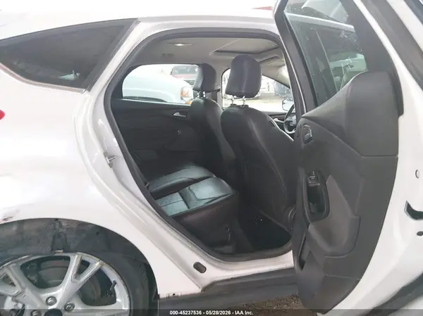 1FADP3N28GL259990 2016 FORD FOCUS - Image 8