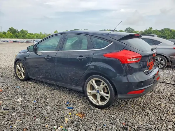 1FADP3N28GL279429 2016 FORD FOCUS - Image 2