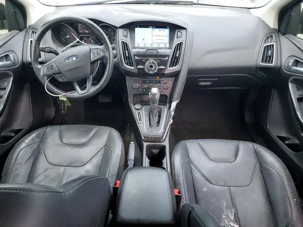 1FADP3N28GL279429 2016 FORD FOCUS - Image 8