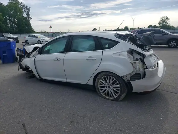 1FADP3N28GL299437 2016 FORD FOCUS - Image 2