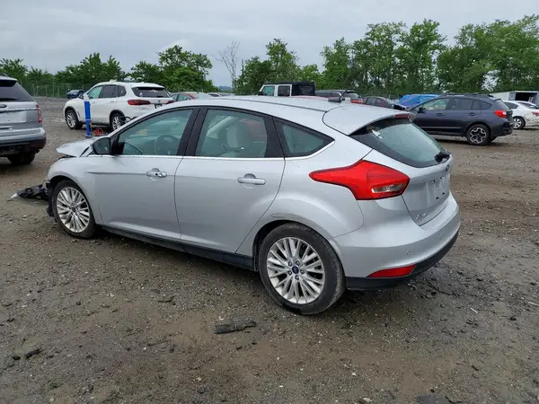 1FADP3N28GL302885 2016 FORD FOCUS - Image 2
