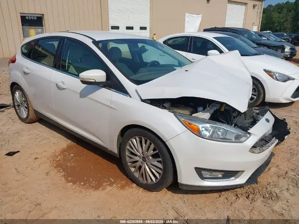 1FADP3N28GL307942 2016 FORD FOCUS - Image 1