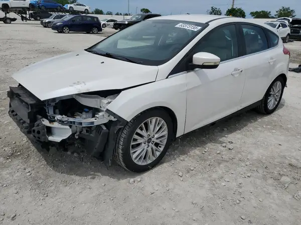 1FADP3N28GL321310 2016 FORD FOCUS - Image 1