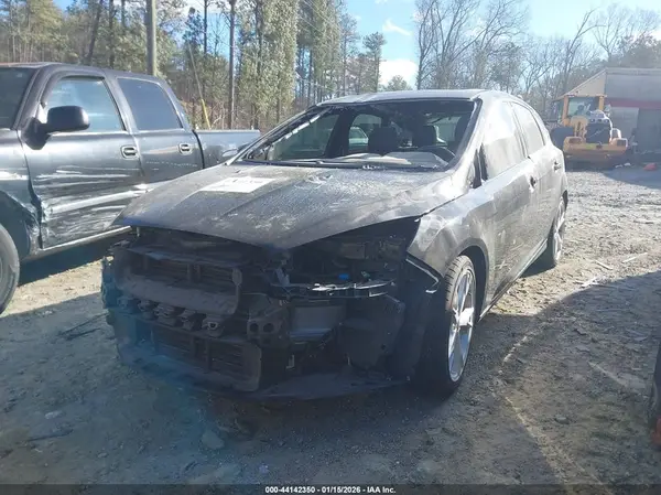 1FADP3N28GL327849 2016 FORD FOCUS - Image 2