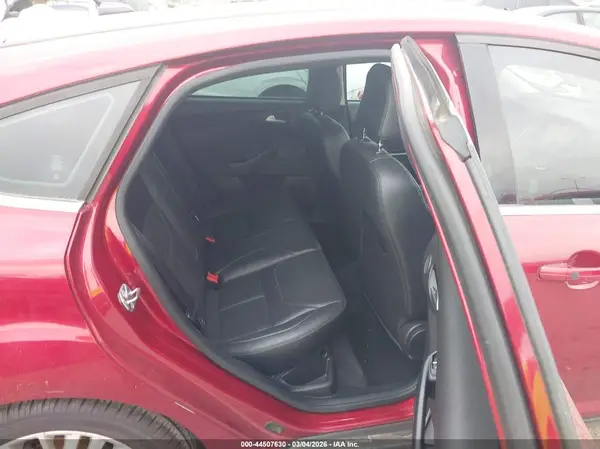1FADP3N28GL388554 2016 FORD FOCUS - Image 8