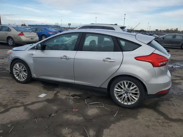 1FADP3N28GL398176 2016 FORD FOCUS - Image 2